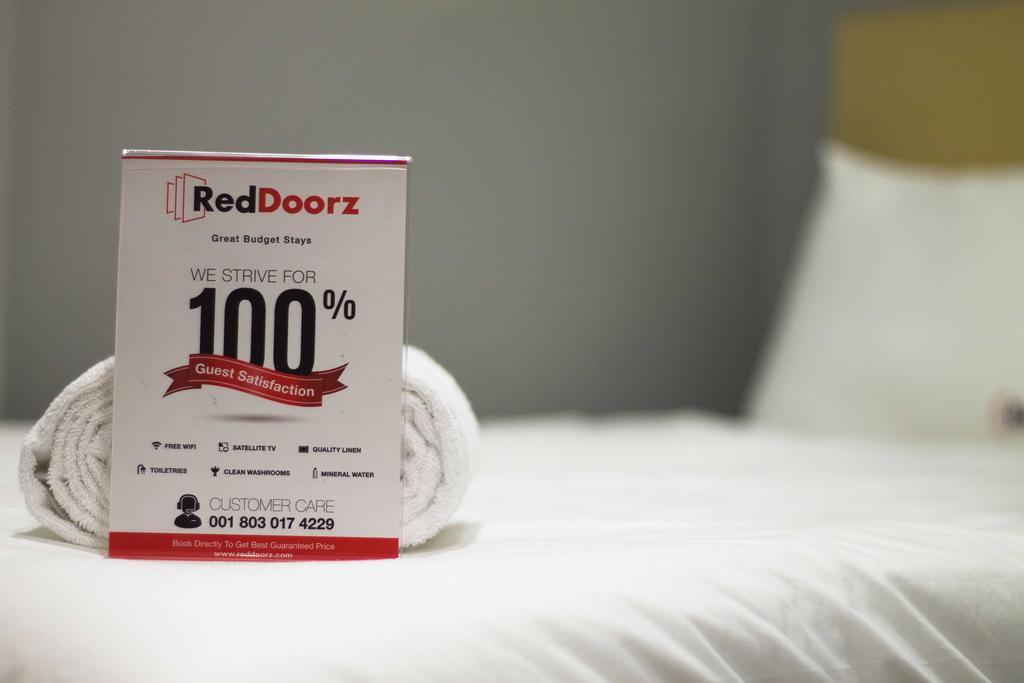 Reddoorz Apartment @ Pegangsaan Kelapa Gading Yakarta Exterior foto