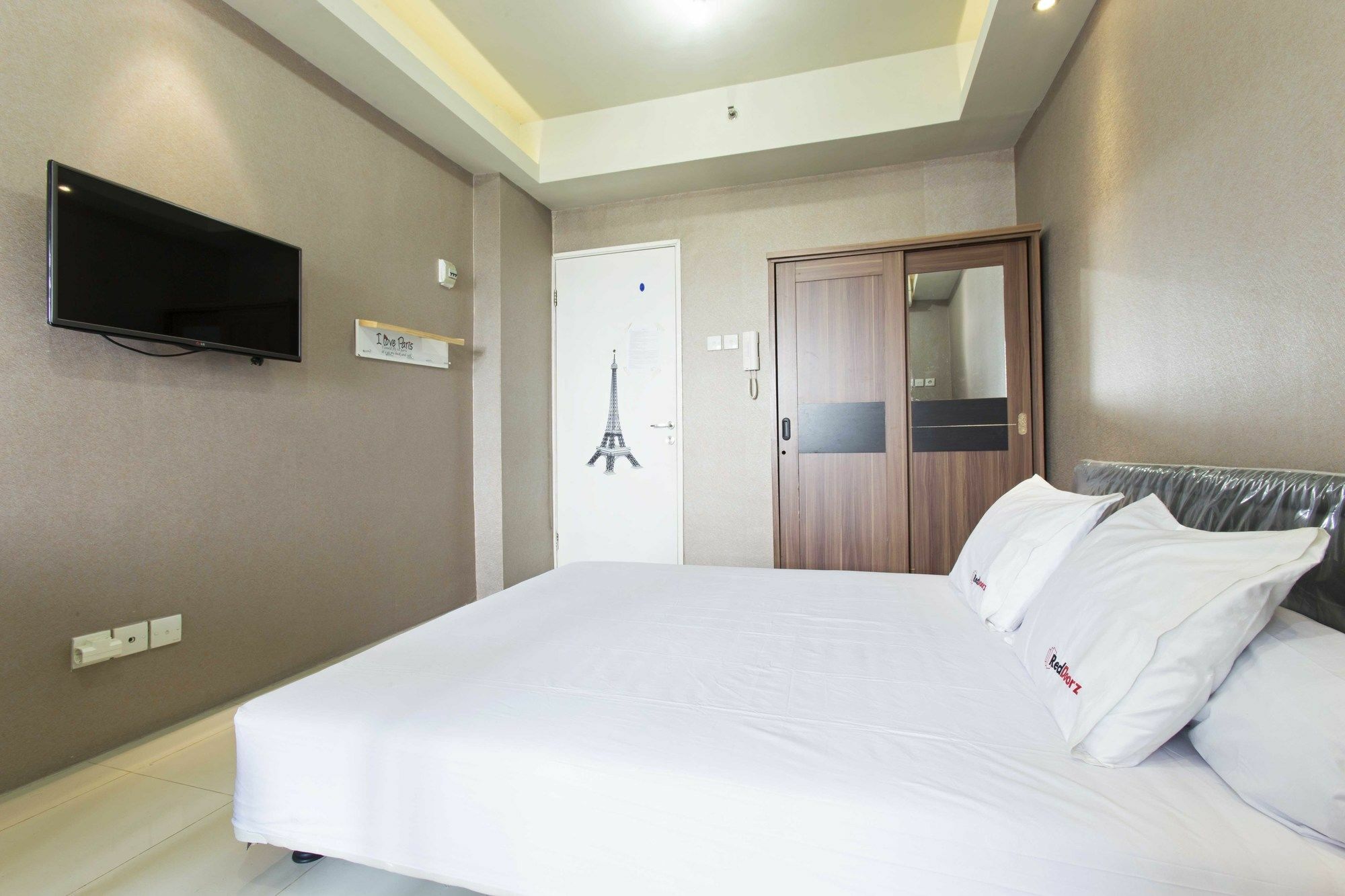 Reddoorz Apartment @ Pegangsaan Kelapa Gading Yakarta Exterior foto