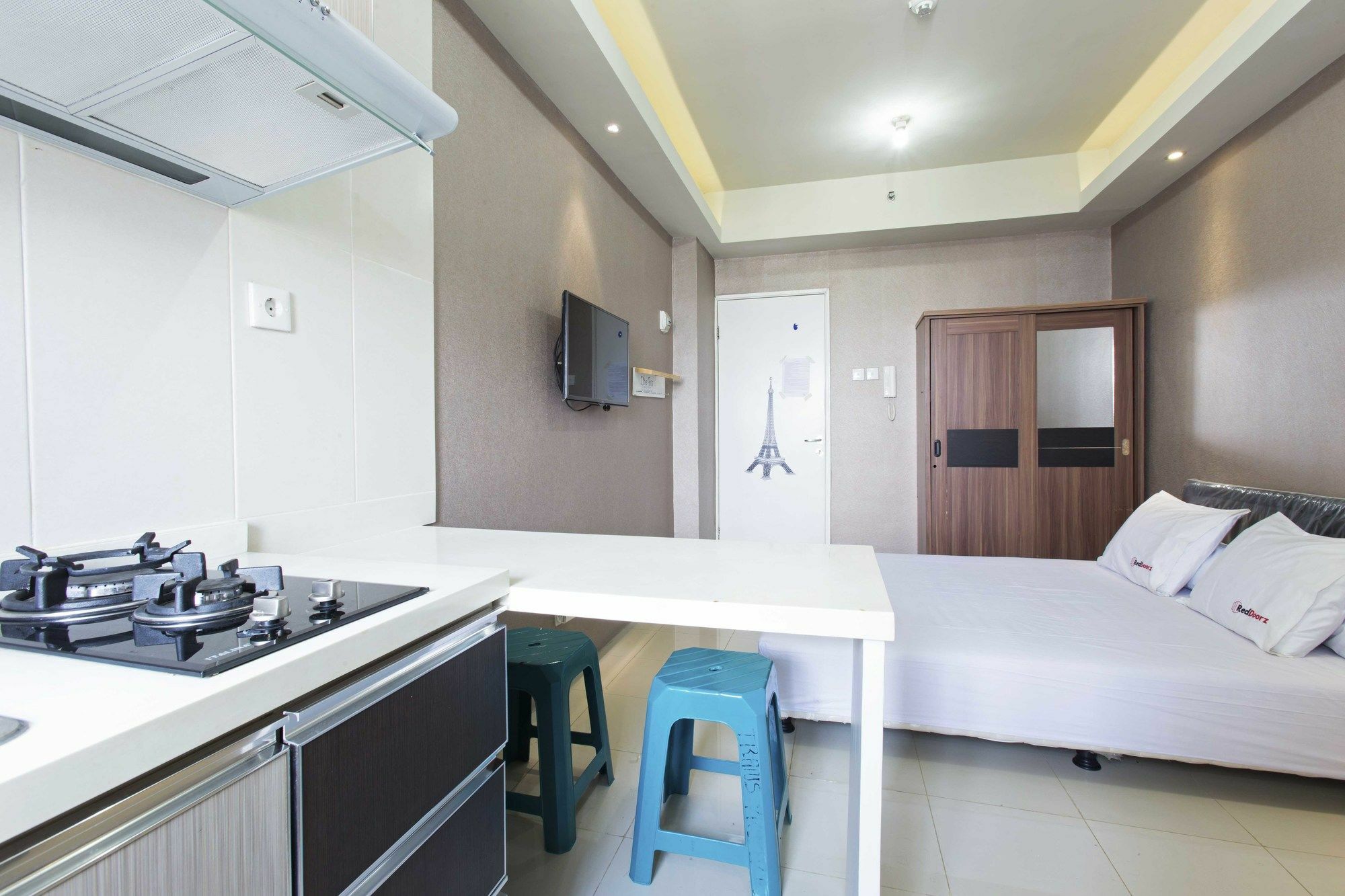 Reddoorz Apartment @ Pegangsaan Kelapa Gading Yakarta Exterior foto